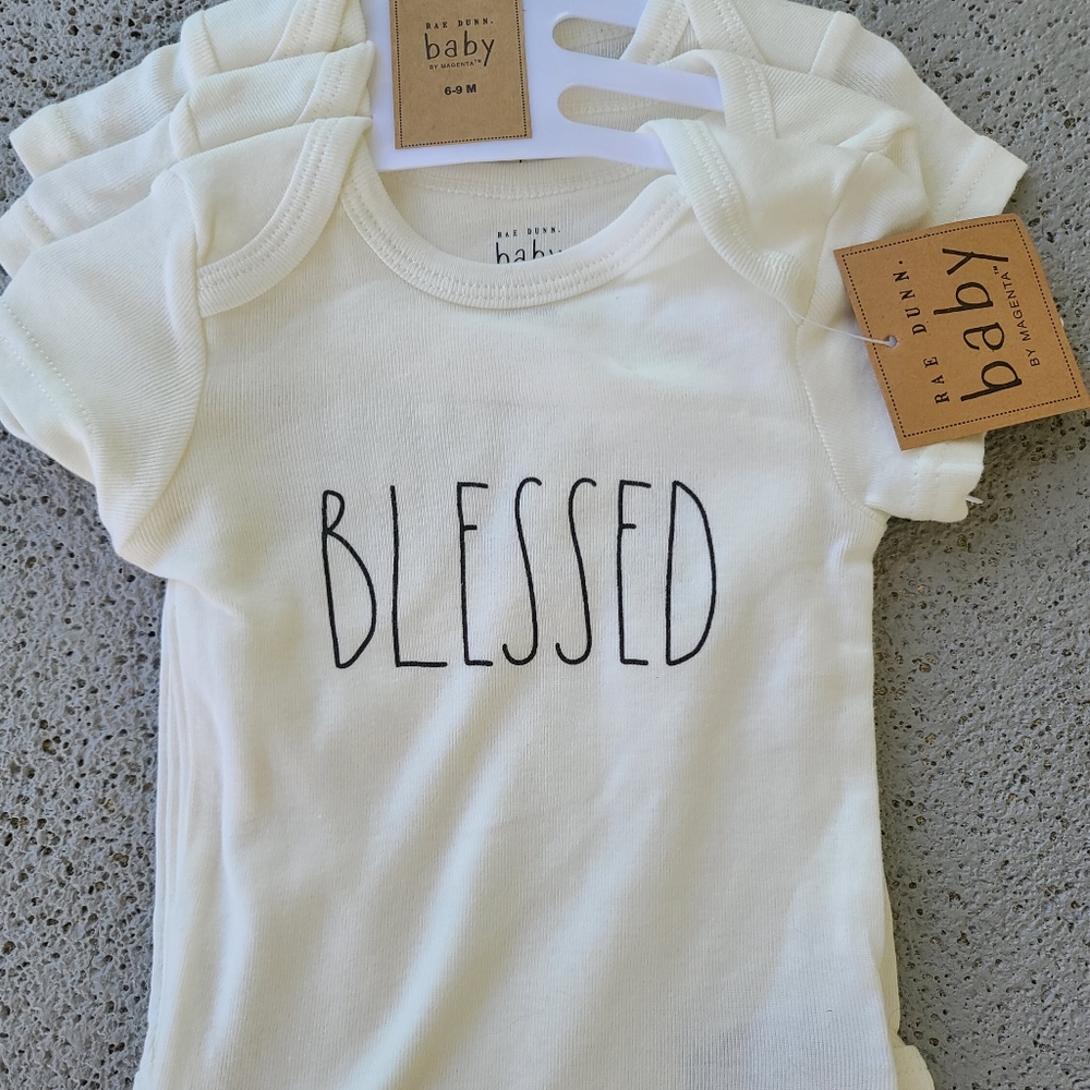 Rae Dunn Thanksgiving/holiday onesie - Picture 3 of 5